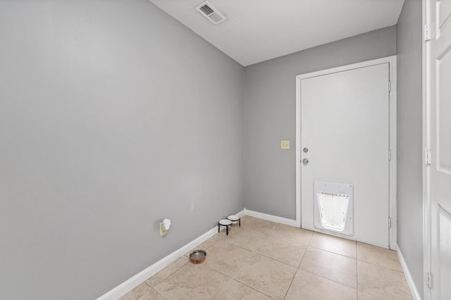 1914 S Bleckley Dr, Wichita, KS 67218