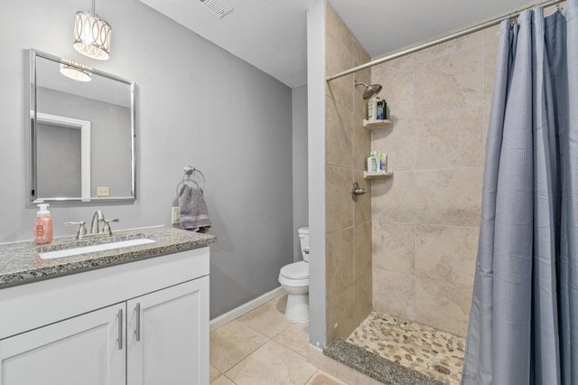 1914 S Bleckley Dr, Wichita, KS 67218