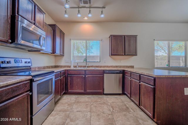 10225 W CAMELBACK Road 28, Phoenix, AZ 85037