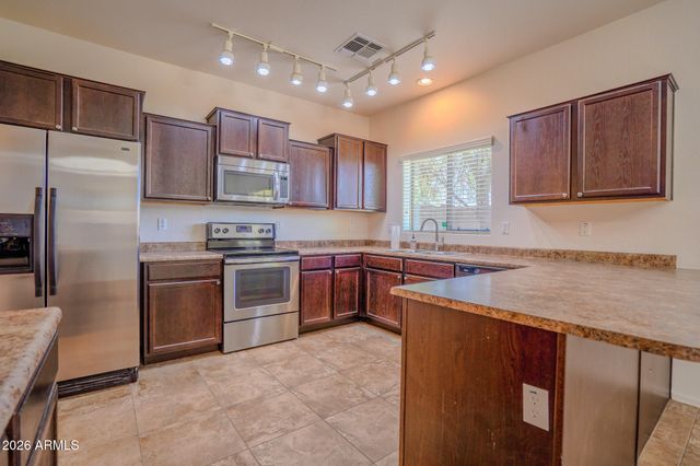10225 W CAMELBACK Road 28, Phoenix, AZ 85037