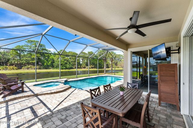 8533 Drayton Circle, Melbourne, FL 32940