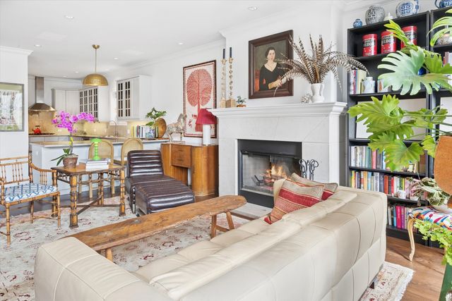 1418 N LaSalle Drive 3, Chicago, IL 60610