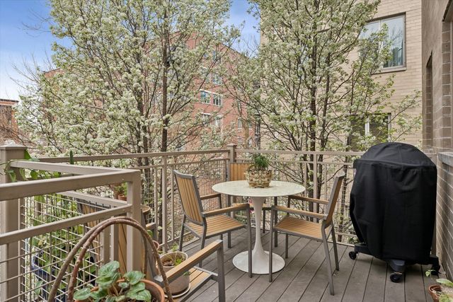 1418 N LaSalle Drive 3, Chicago, IL 60610