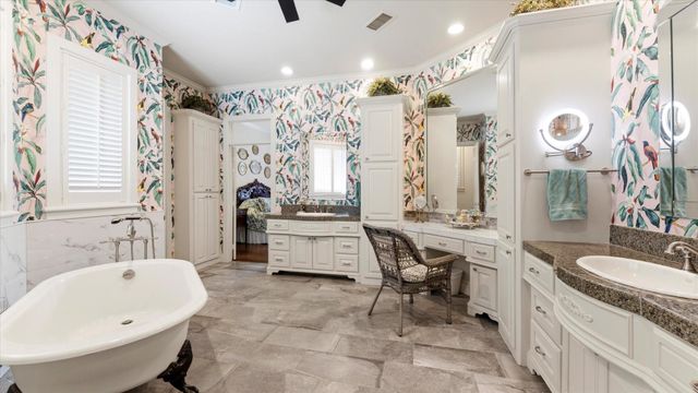 18703 Palm Beach Boulevard, Conroe, TX 77356