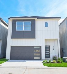 704 Savonna, Houston, TX 77076