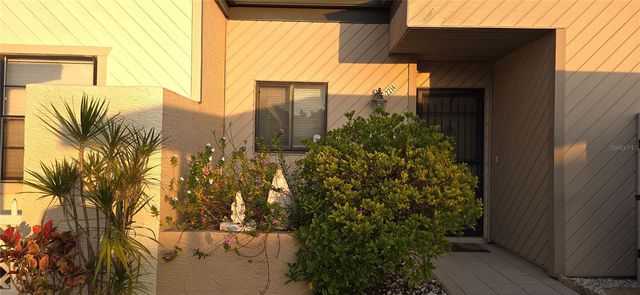 2214 OAK WIND DRIVE, Holiday, FL 34691