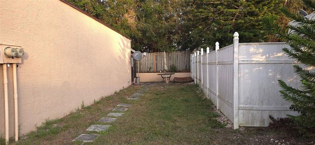 2214 OAK WIND DRIVE, Holiday, FL 34691