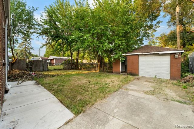 19214 Sunset Street, Detroit, MI 48234