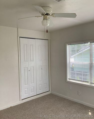 221 SE Wilshire Avenue, Bartlesville, OK 74006