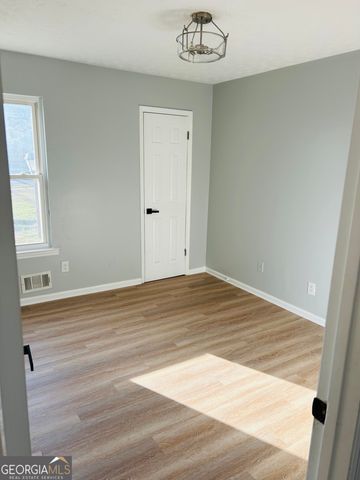 8908 Thomas Road, Jonesboro, GA 30238