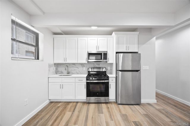 518 Morris Park Avenue, Bronx, NY 10460