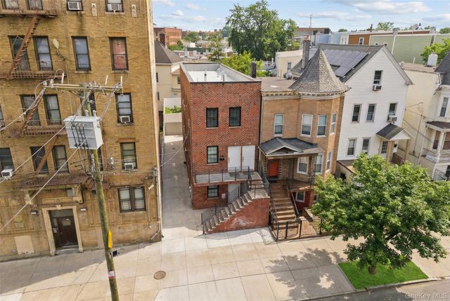 518 Morris Park Avenue, Bronx, NY 10460