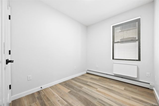 518 Morris Park Avenue, Bronx, NY 10460