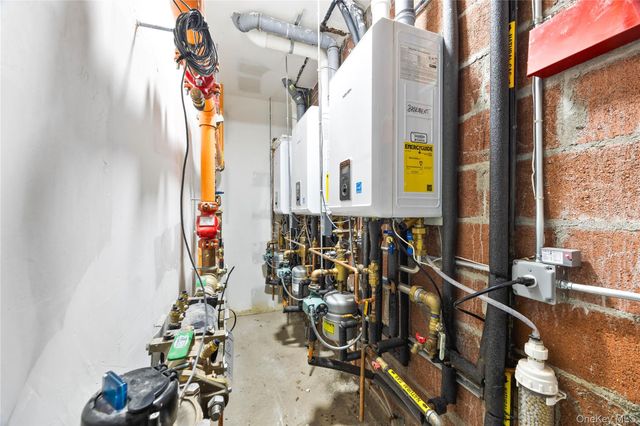 518 Morris Park Avenue, Bronx, NY 10460