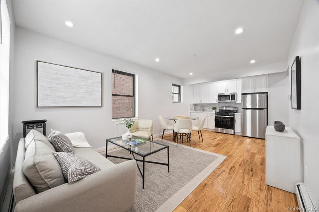 518 Morris Park Avenue, Bronx, NY 10460