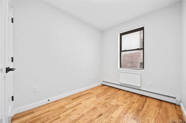 518 Morris Park Avenue, Bronx, NY 10460