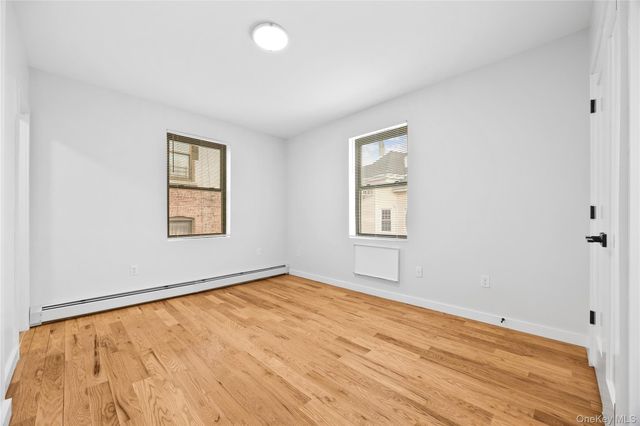 518 Morris Park Avenue, Bronx, NY 10460