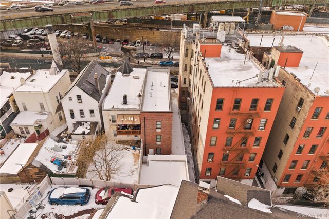 518 Morris Park Avenue, Bronx, NY 10460