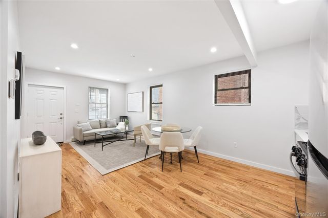 518 Morris Park Avenue, Bronx, NY 10460