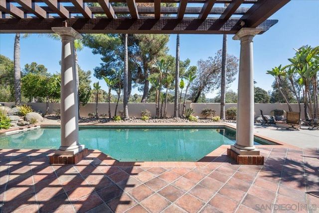 16879 Saint Andrews, Poway, CA 92064