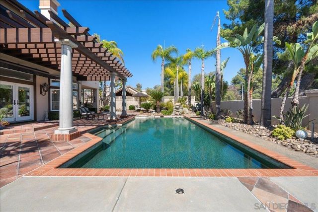 16879 Saint Andrews, Poway, CA 92064