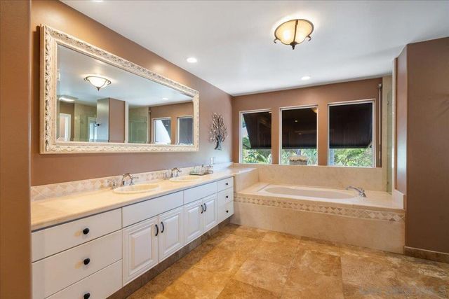 16879 Saint Andrews, Poway, CA 92064