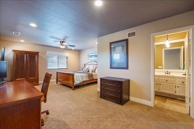 16879 Saint Andrews, Poway, CA 92064