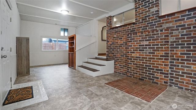 322 S Diamond Street, Centralia, WA 98531