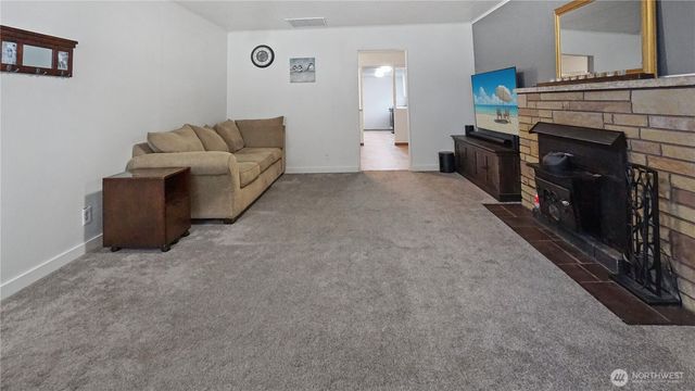 322 S Diamond Street, Centralia, WA 98531