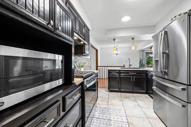 8600 Northwood Parkway, New Hope, MN 55427