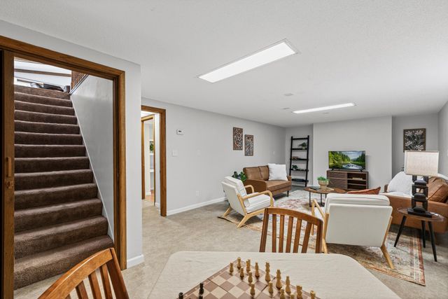 8600 Northwood Parkway, New Hope, MN 55427