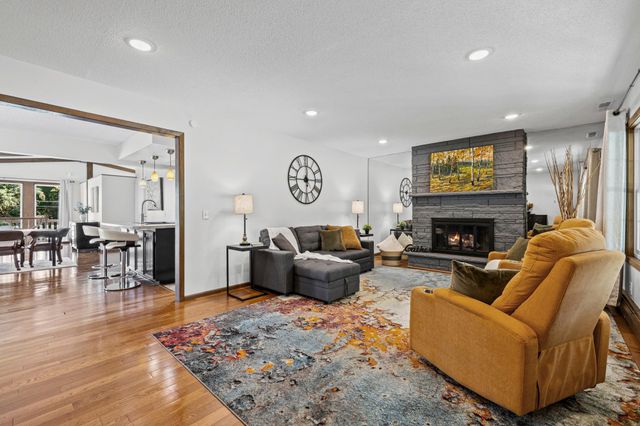 8600 Northwood Parkway, New Hope, MN 55427
