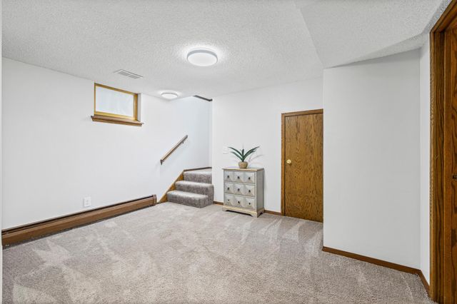 8600 Northwood Parkway, New Hope, MN 55427