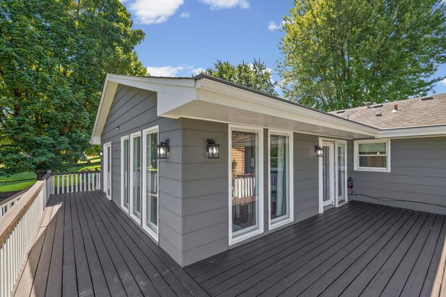 8600 Northwood Parkway, New Hope, MN 55427