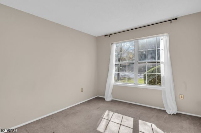 93 Gregory Ln, Franklin Twp., NJ 08823