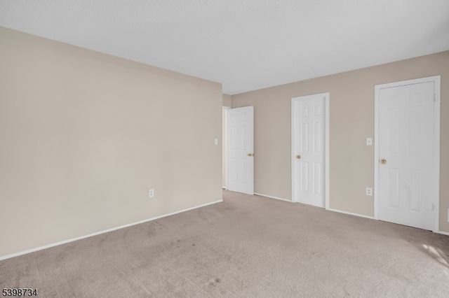 93 Gregory Ln, Franklin Twp., NJ 08823