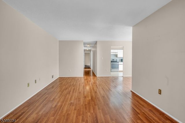 93 Gregory Ln, Franklin Twp., NJ 08823