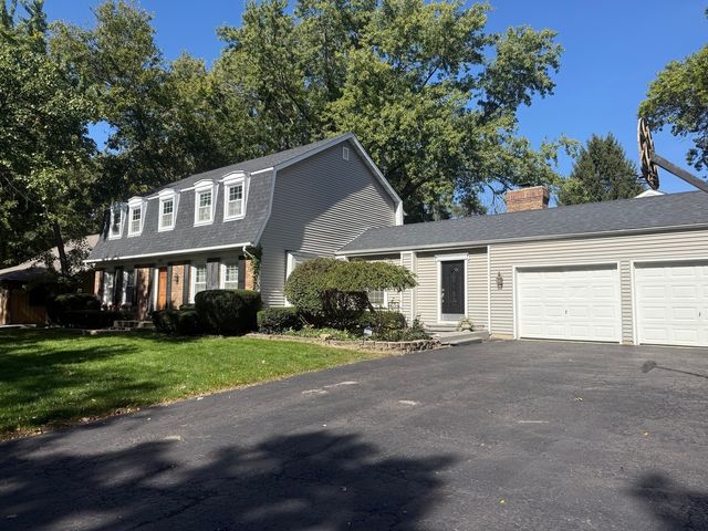 821 Timber Trail Drive, Naperville, IL 60565