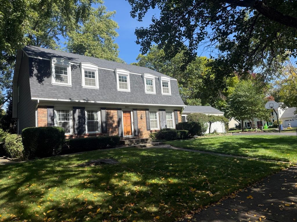 821 Timber Trail Drive, Naperville, IL 60565