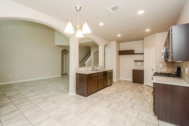 718 Palo Alto Court, Rosharon, TX 77583