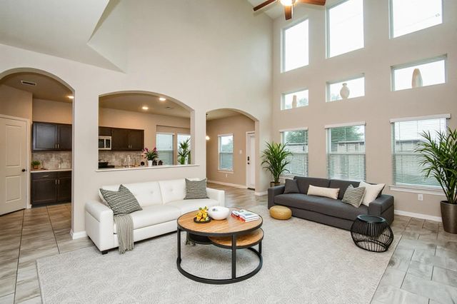718 Palo Alto Court, Rosharon, TX 77583