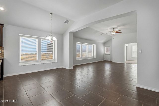 11381 Bullseye Street, El Paso, TX 79934