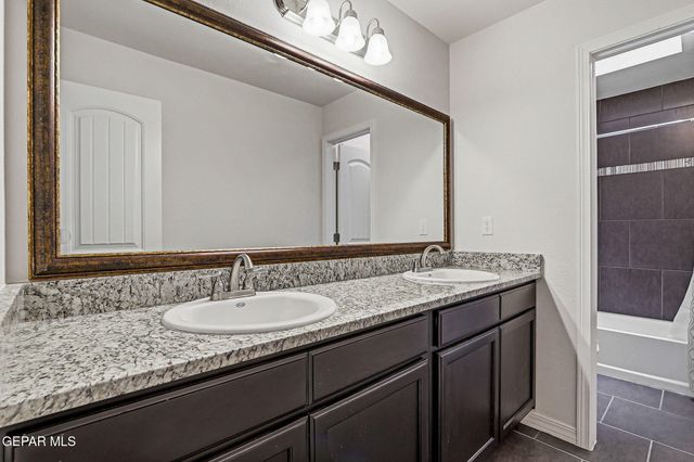 11381 Bullseye Street, El Paso, TX 79934