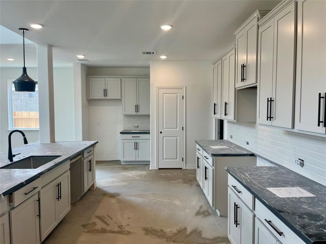 21914 Pecan Buff Drive, Waller, TX 77484