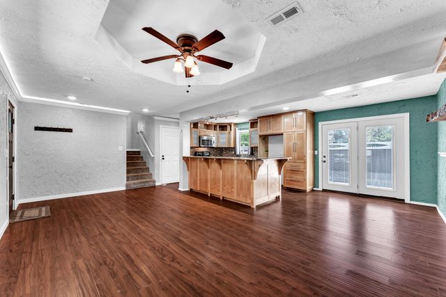 23 S Hillside Drive, Nixa, MO 65714