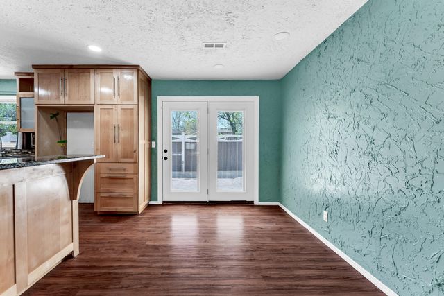 23 S Hillside Drive, Nixa, MO 65714