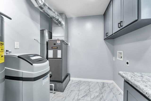 23 S Hillside Drive, Nixa, MO 65714