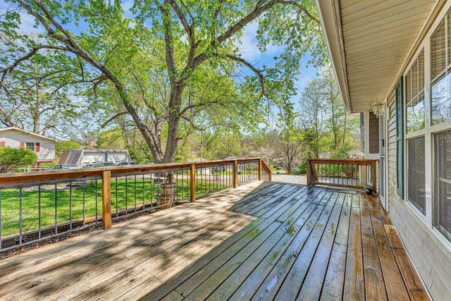 23 S Hillside Drive, Nixa, MO 65714
