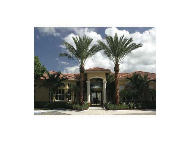 9610 NW 2nd Street 104, Pembroke Pines, FL 33024