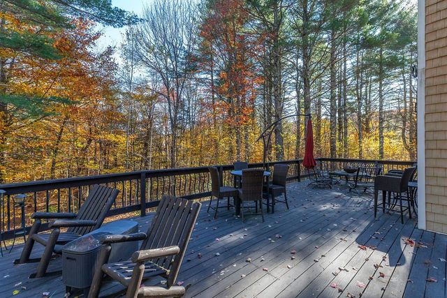 4427 West Hill Road South, Jamaica, VT 05343